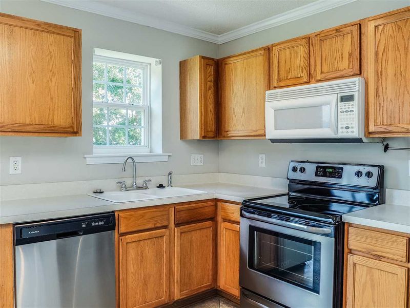304 Taylor Glen Dr, Morrisville, NC 27560