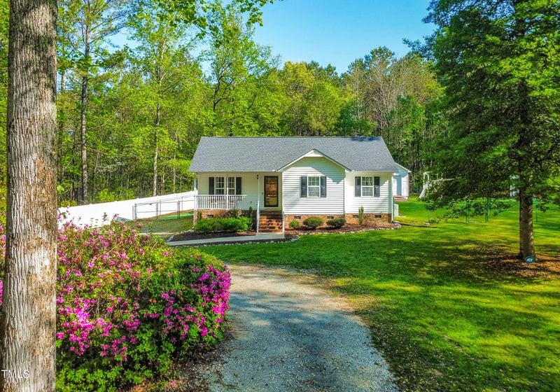304 Westgate Cir, Angier, NC 27501