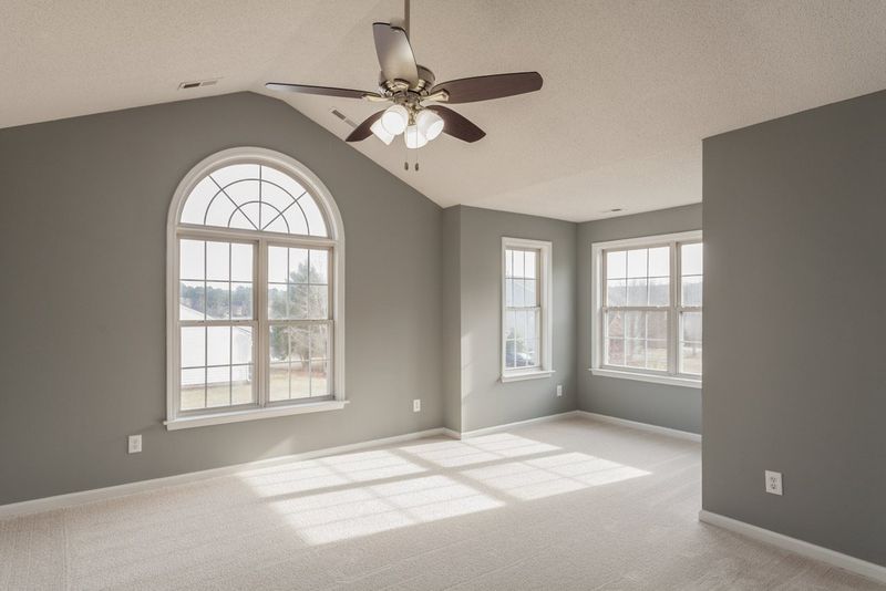304 Winward Pointe Dr, Durham, NC 27703