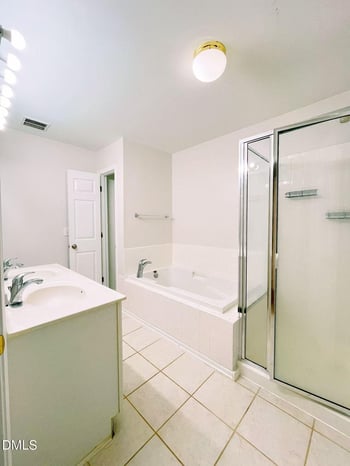 3040 Barrymore St #108, Raleigh, NC 27603