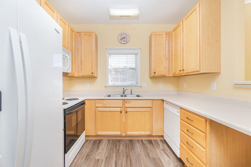 3040 Coxindale Dr, Raleigh, NC 27615