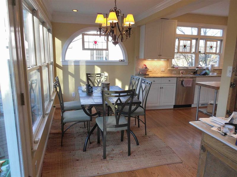 3041 Granville Dr, Raleigh, NC 27609