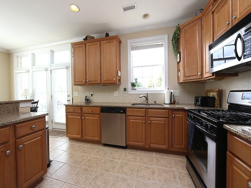 3041 Imperial Oaks Dr, Raleigh, NC 27614