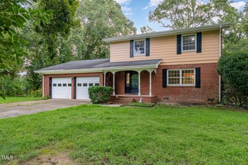 3042 Marlborough Rd, Burlington, NC 27215
