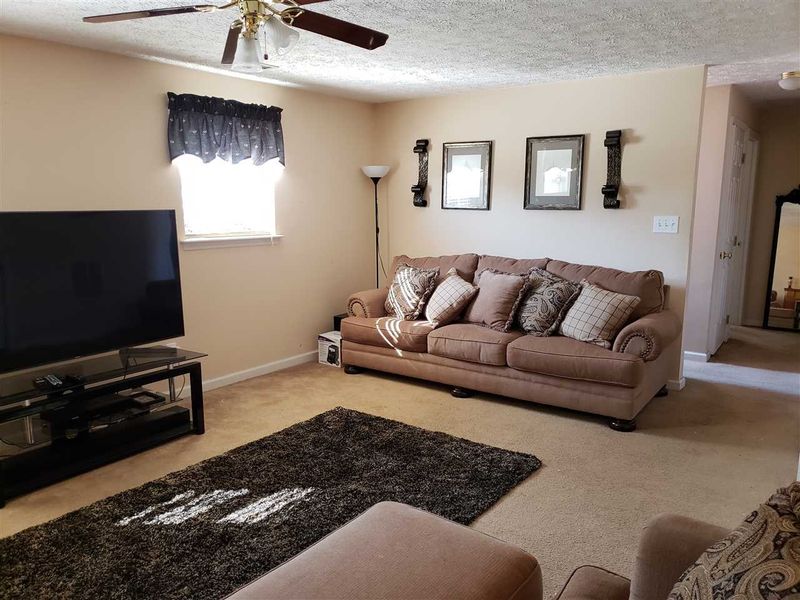 3045 Slippery Elm Dr, Raleigh, NC 27610