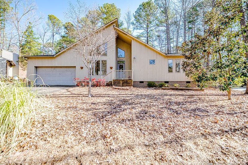 3049 Creek Rn, Sanford, NC 27332