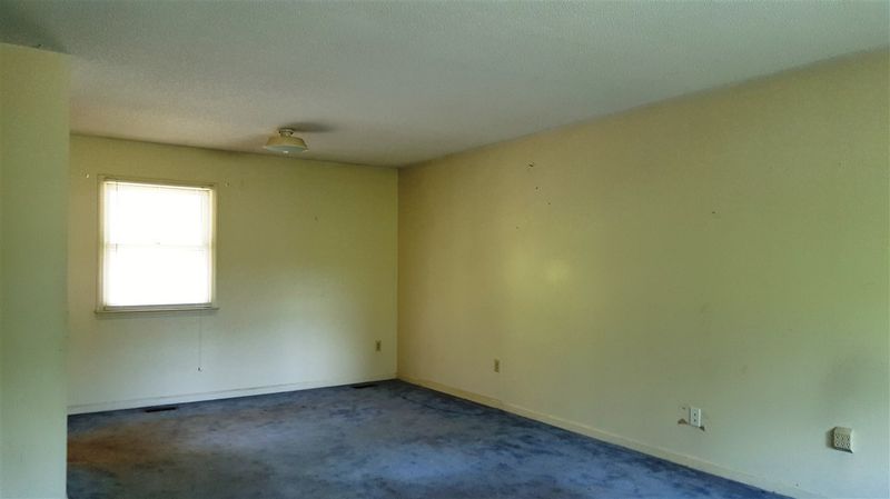 3049 Skycrest Dr, Raleigh, NC 27604