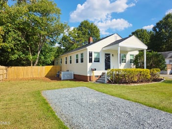 305 10th St, Erwin, NC 28339