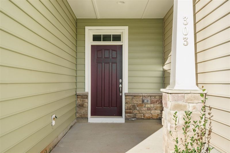 305 Acorn Hollow Pl, Durham, NC 27703