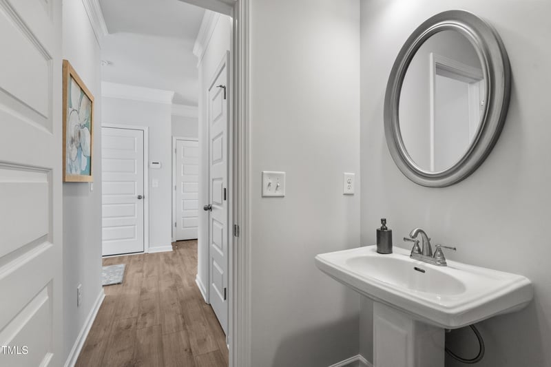 305 Ambassador Dr, Clayton, NC 27520