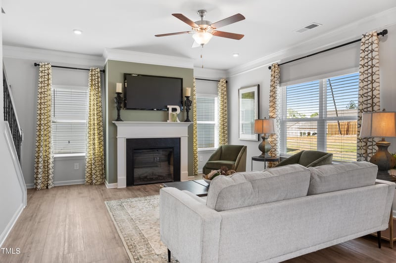 305 Ambassador Dr, Clayton, NC 27520