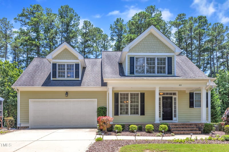 305 Avent Meadows Ln, Holly Springs, NC 27540