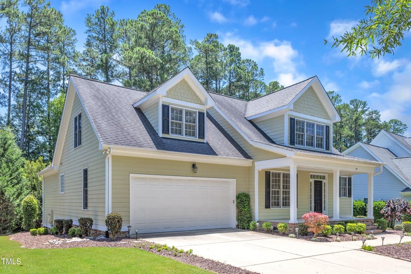 305 Avent Meadows Ln, Holly Springs, NC 27540