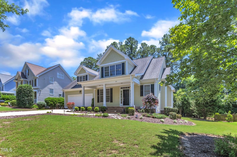 305 Avent Meadows Ln, Holly Springs, NC 27540