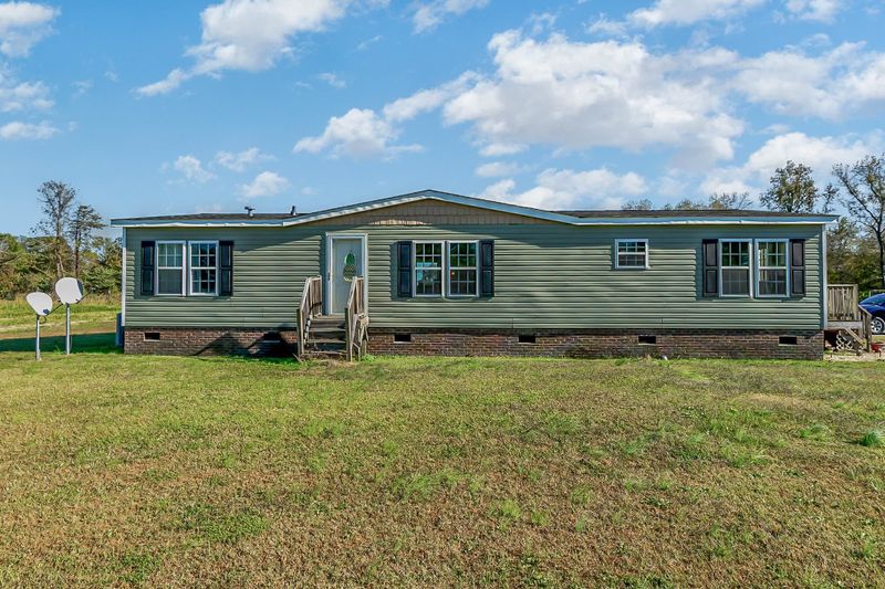 305 Avenue Rd, Smithfield, NC 27577