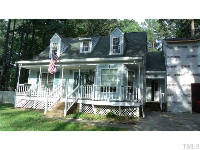 305 Bend Dr, Knightdale, NC 27545