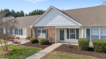 305 Bowen Lake Dr, Kernersville, NC 27284