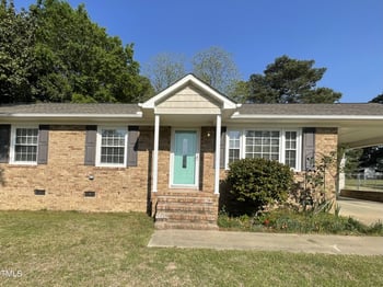 305 Briarcliff Dr, Dunn, NC 28334