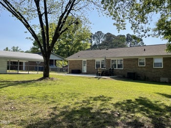 305 Briarcliff Dr, Dunn, NC 28334