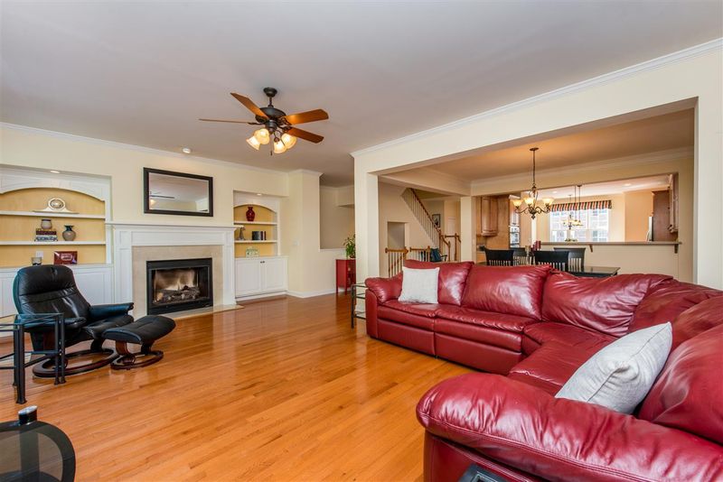 305 Bridgegate Dr, Cary, NC 27519