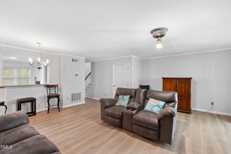 305 Broad Leaf Cir, Raleigh, NC 27613
