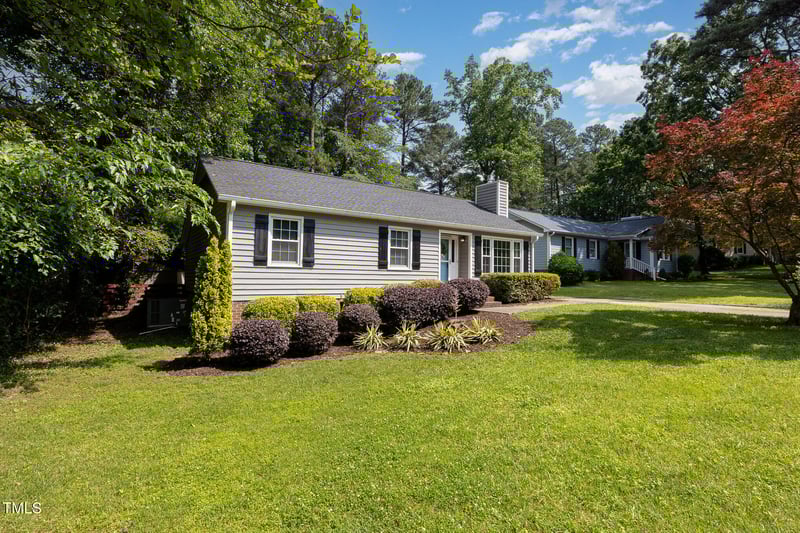 305 Burkwood Ln, Raleigh, NC 27609