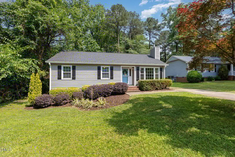 305 Burkwood Ln, Raleigh, NC 27609