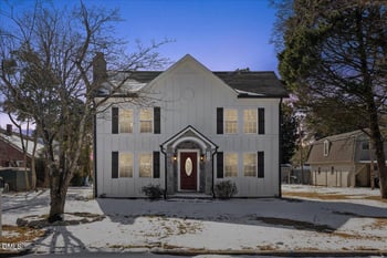 305 Canary St, Dunn, NC 28334