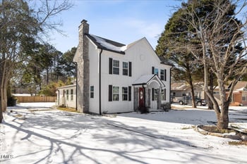 305 Canary St, Dunn, NC 28334