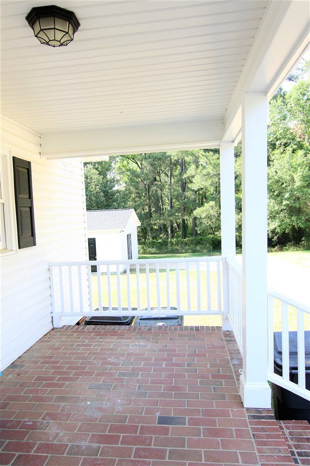 305 Carolyn Dr, Benson, NC 27504