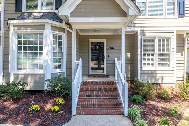 305 Cary Pines Dr S, Cary, NC 27513