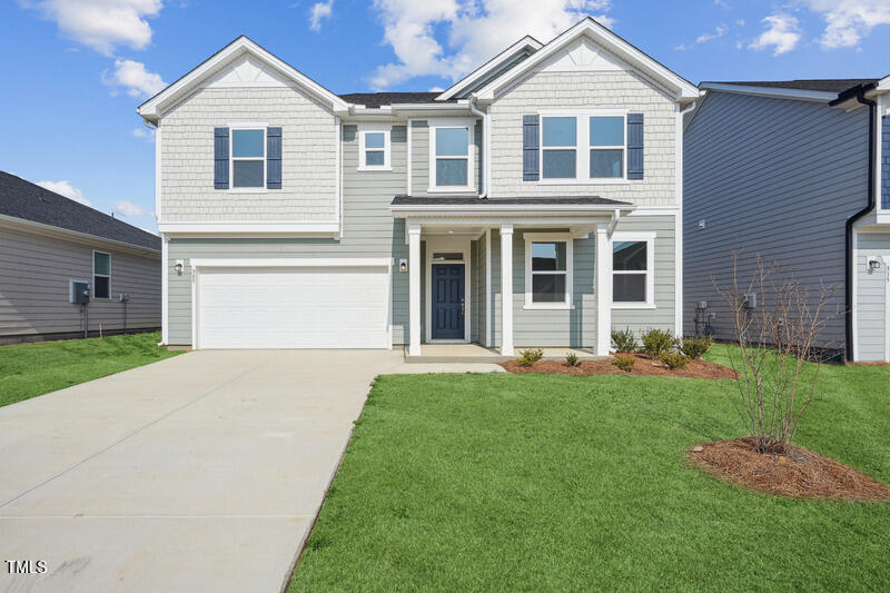 305 Chestnut Oak Ln, Lillington, NC 27546