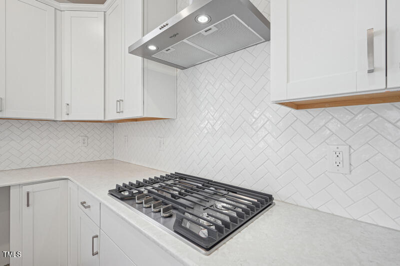 305 Chestnut Oak Ln, Lillington, NC 27546