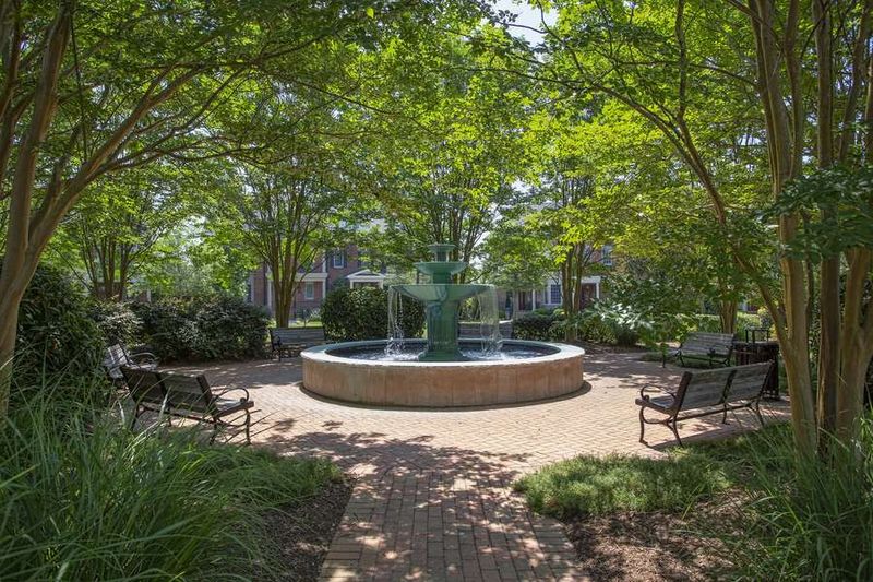 305 Circle Park Pl, Chapel Hill, NC 27517