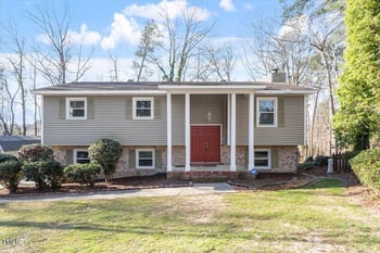 305 Cliffview Dr, Knightdale, NC 27545