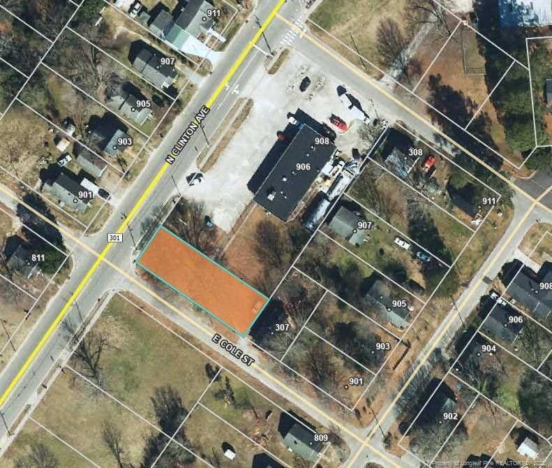305 E Cole St, Dunn, NC 28334