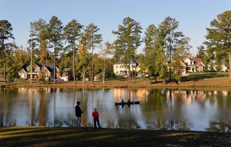 305 Collinsworth Dr, Clayton, NC 27527