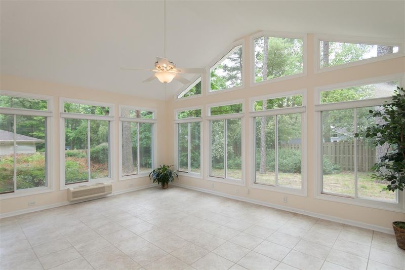 305 W Cornwallis Dr, Durham, NC 27707
