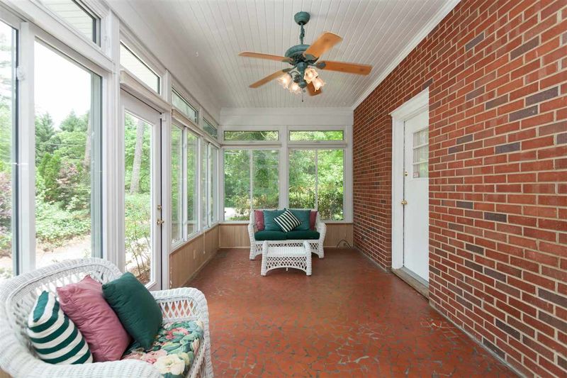 305 W Cornwallis Dr, Durham, NC 27707