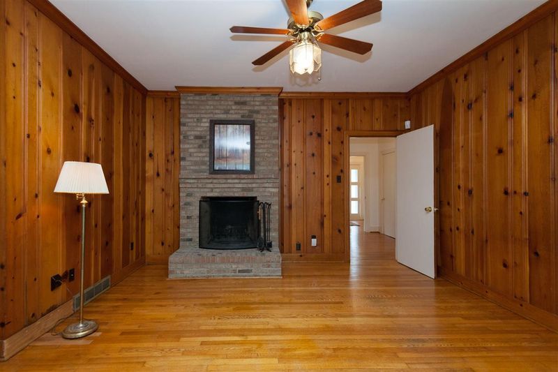 305 W Cornwallis Dr, Durham, NC 27707