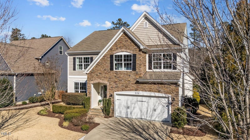 305 Covenant Rock Ln, Holly Springs, NC 27540