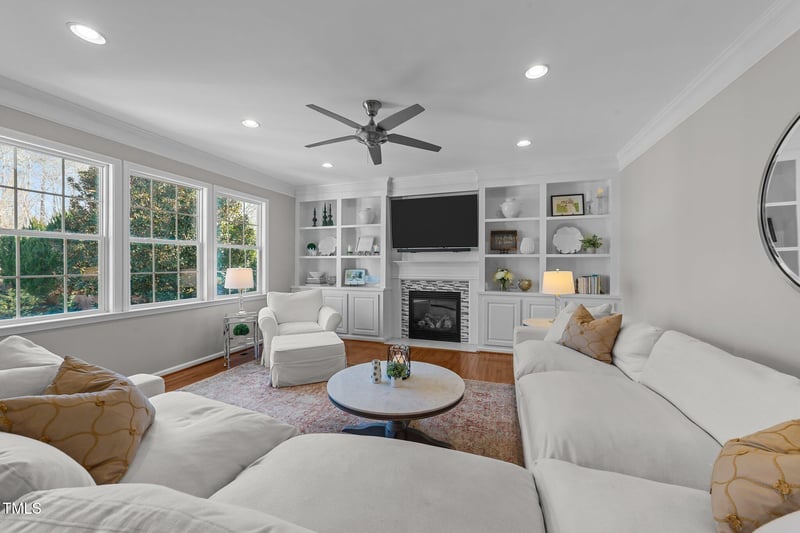 305 Covenant Rock Ln, Holly Springs, NC 27540
