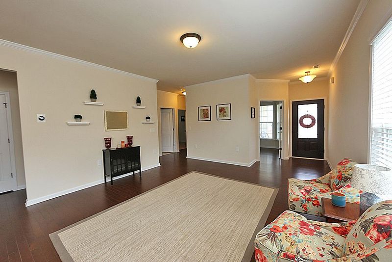 305 Currituck Ln, Durham, NC 27703