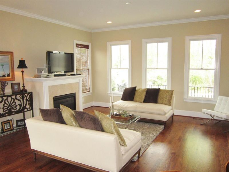 305 Della St, Chapel Hill, NC 27516