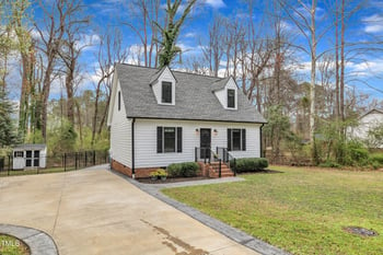 305 Dickens Rd, Fuquay Varina, NC 27526