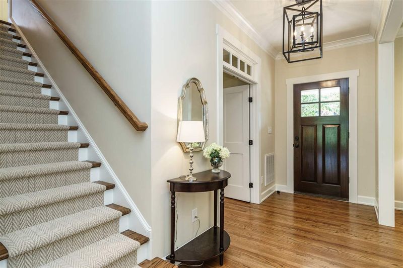 305 Dixie Trl, Raleigh, NC 27607