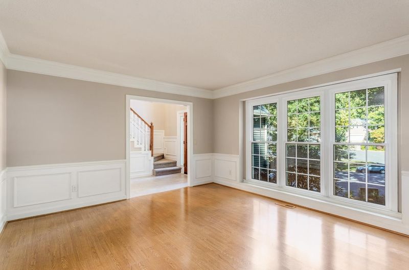 305 Durington Pl, Cary, NC 27518