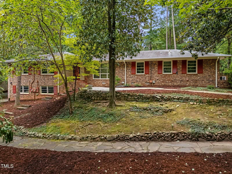305 Elliott Rd, Chapel Hill, NC 27514