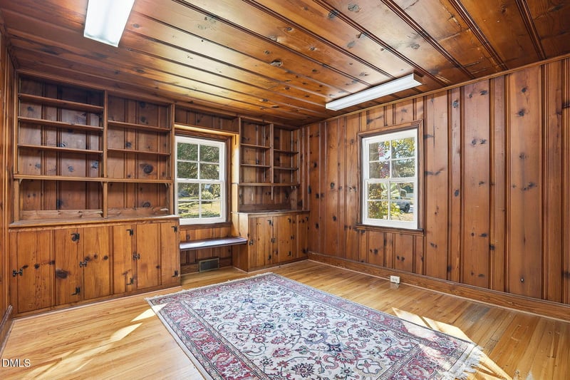 305 Elm St, Louisburg, NC 27549