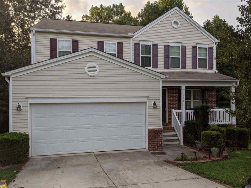 305 Farrington Dr, Clayton, NC 27520